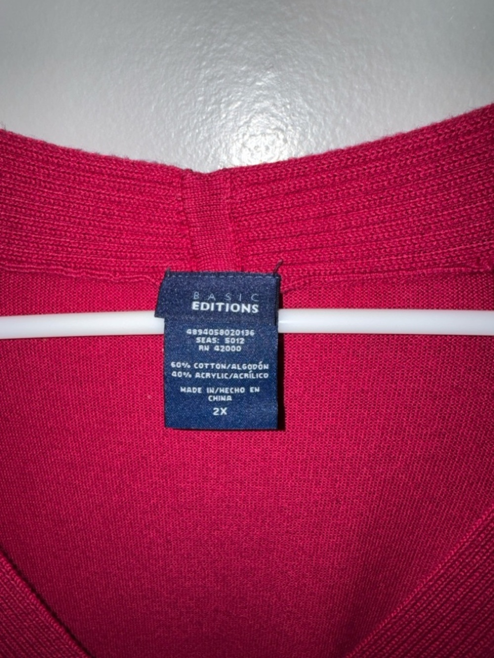 Women’s Basic Editions Top - Picture 2 of 4